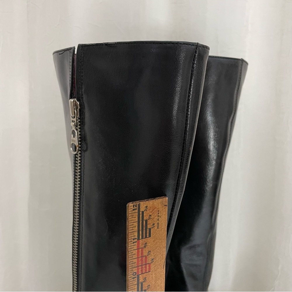 Vintage Black Heeled Boots - Picture 4 of 10
